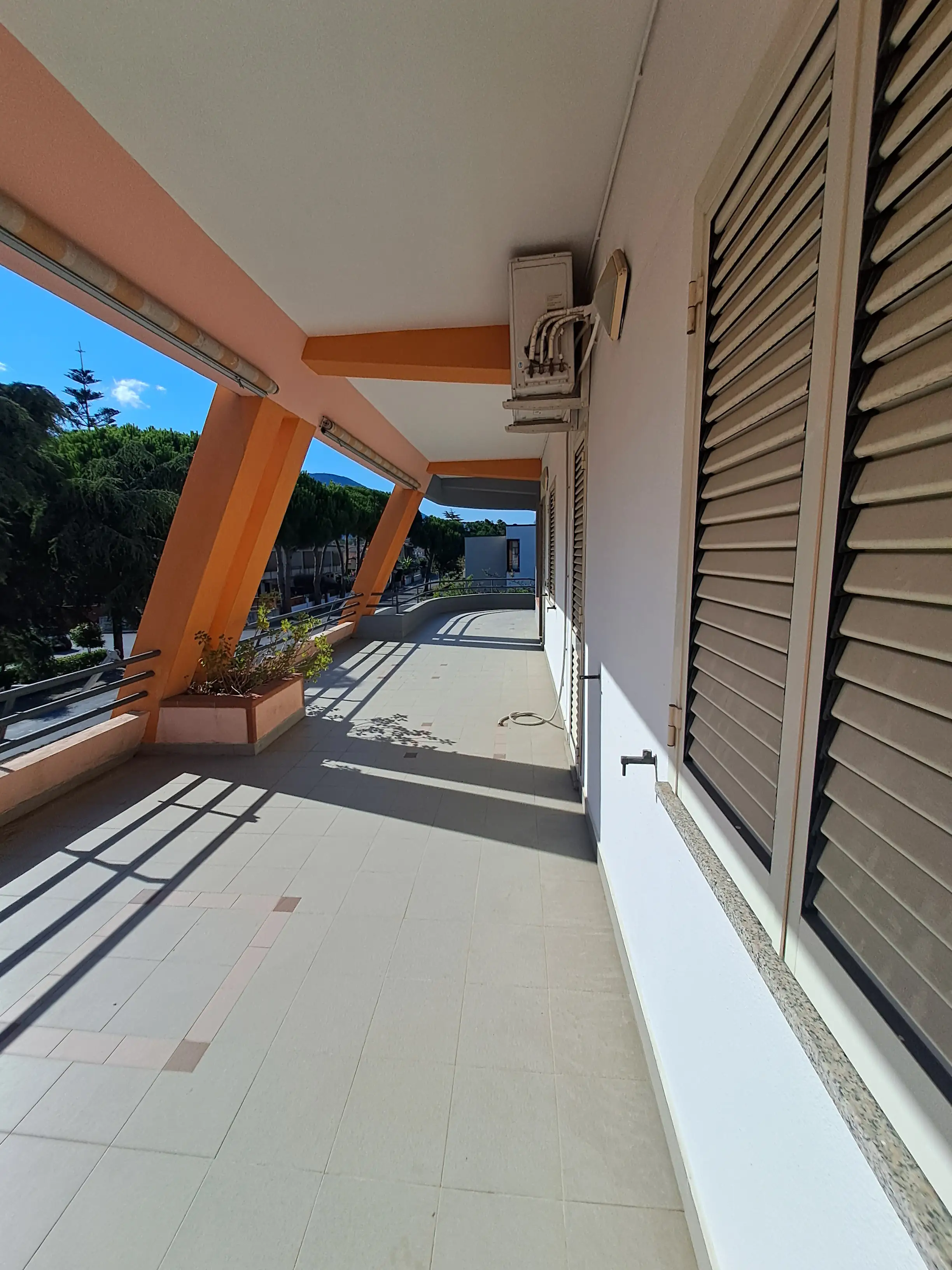 terrazzo appartamento via marconi