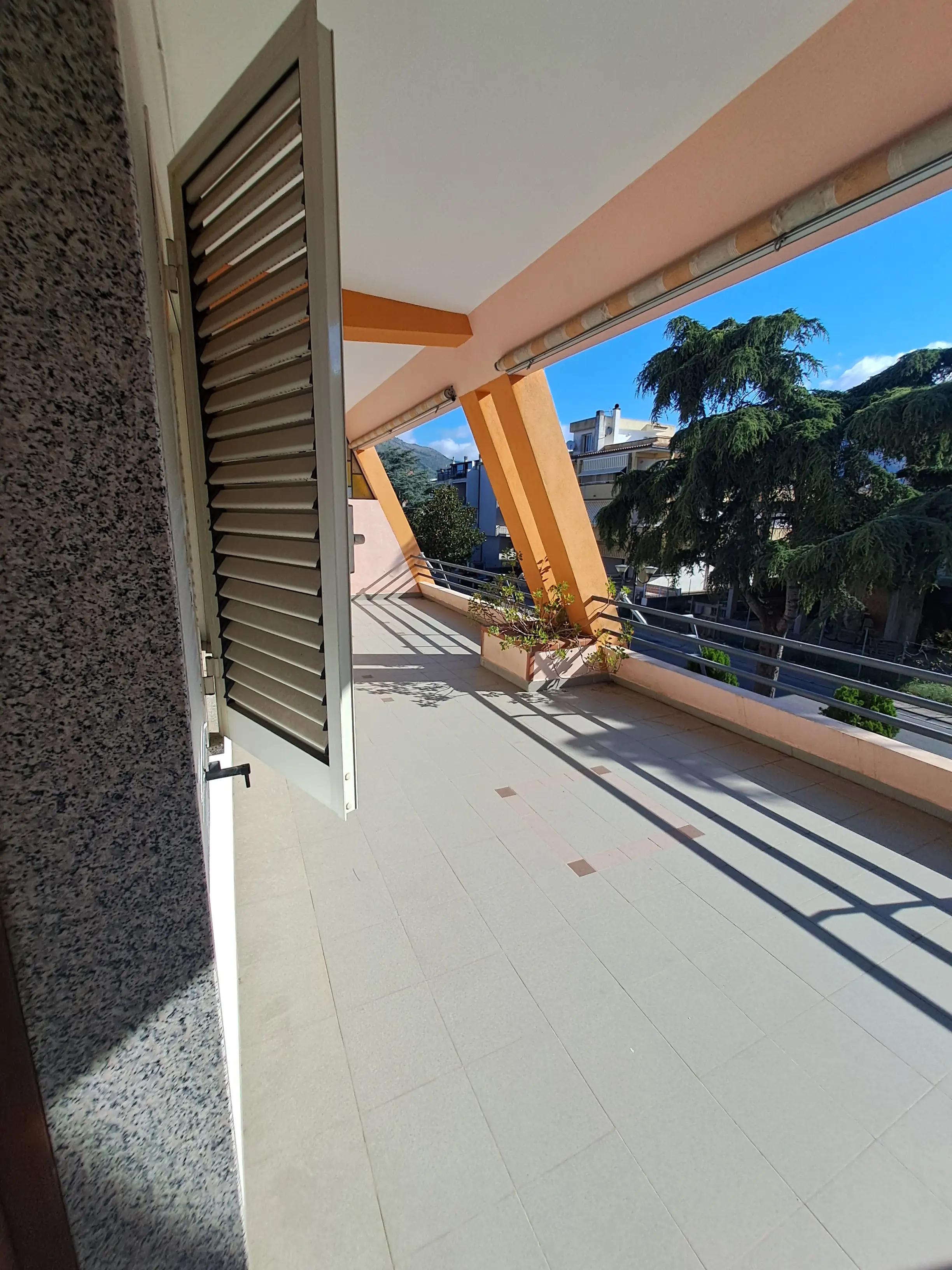 terrazzo appartamento via marconi